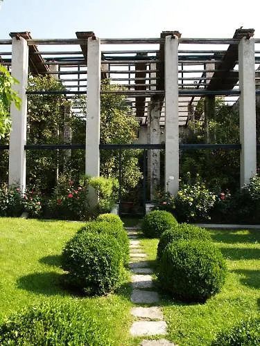 Locanda San Vigilio Garda  3*, Garda (Verona)