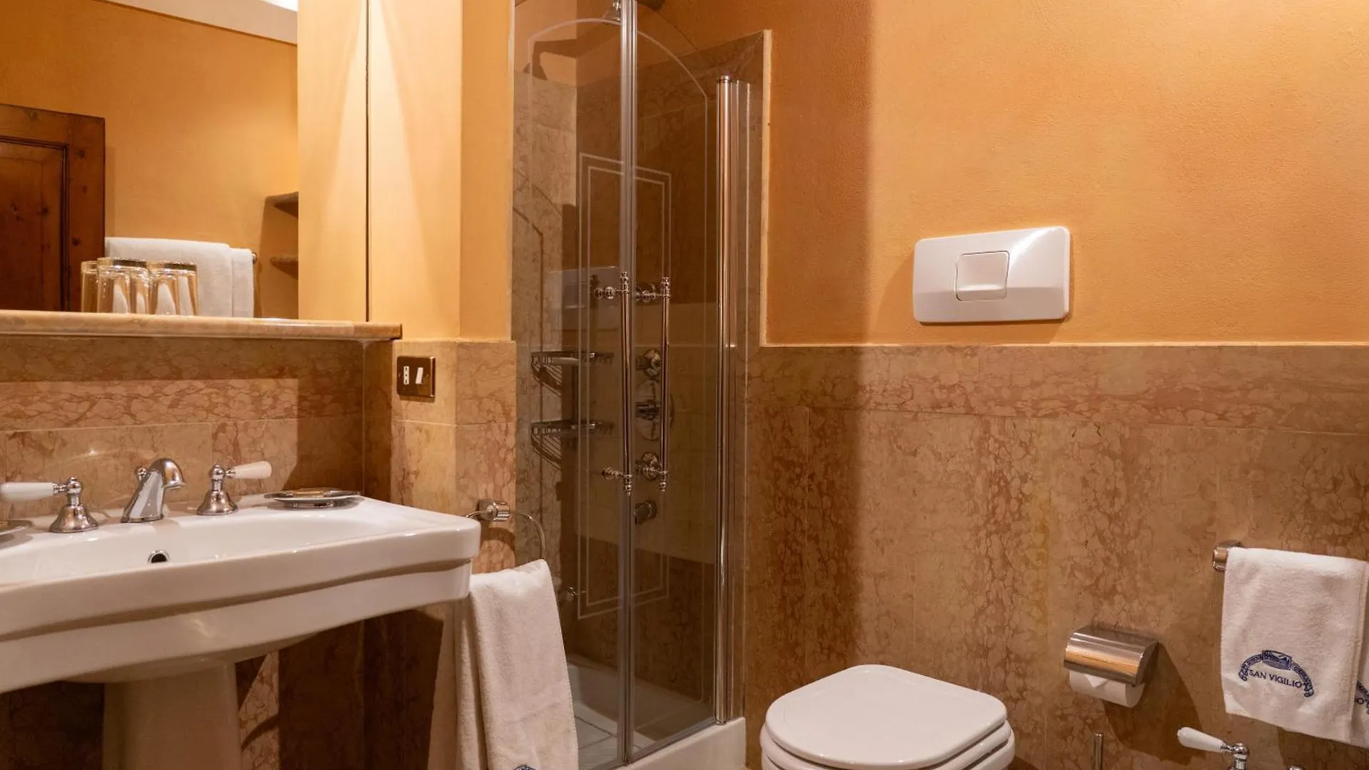 Locanda San Vigilio Garda  Garda (Verona)