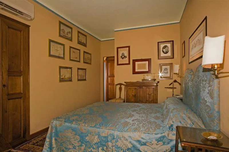 Locanda San Vigilio Garda  Hotel Garda (Verona)