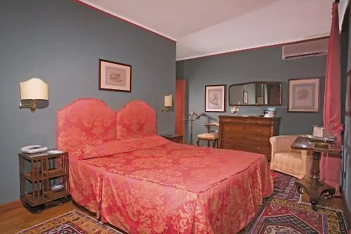 Locanda San Vigilio Garda  Garda (Verona)