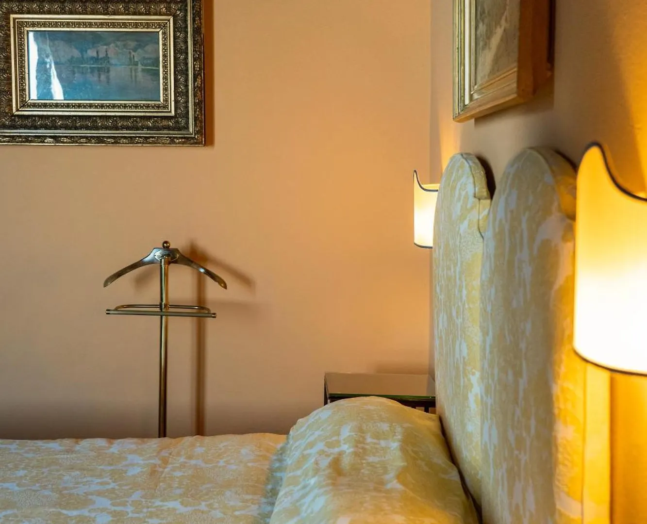 Locanda San Vigilio Garda  Hotel Garda (Verona)