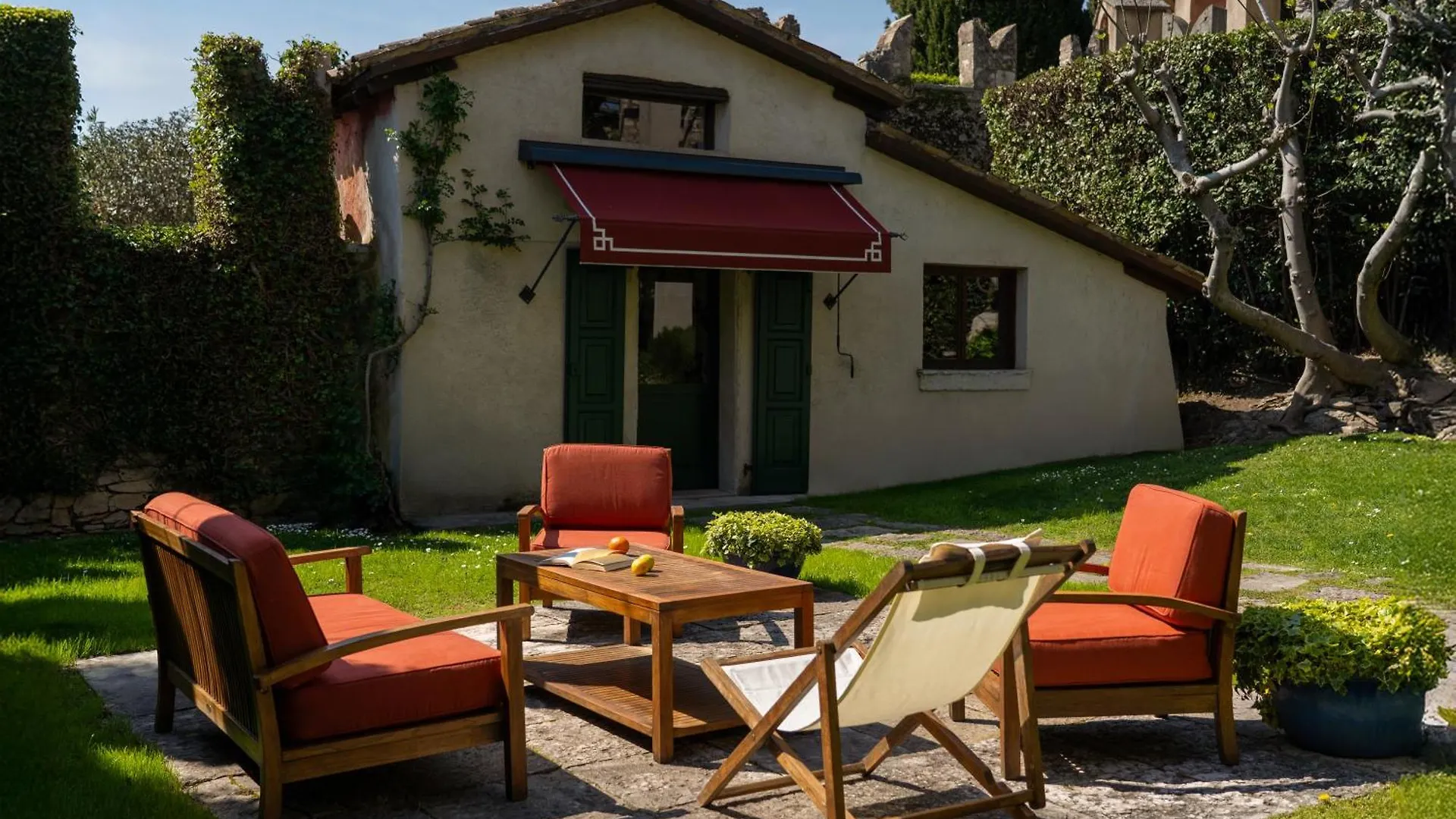 Locanda San Vigilio Garda  Hotel